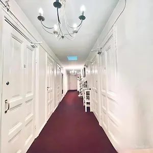Senate Hotel